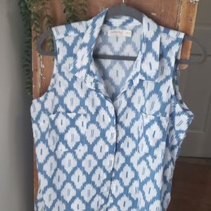 Summer sleeveless button down blouse